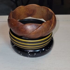 Vintage set of 3 bangle braclets